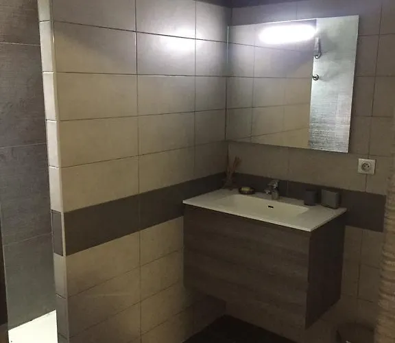 فندق مبيت وإفطار De La Distillerie