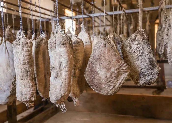 فندق مبيت وإفطار De La Distillerie Marine de Pietracorbara