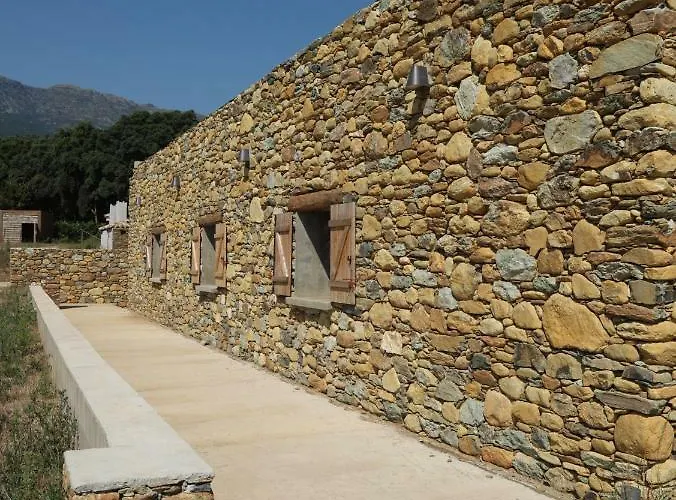 De La Distillerie فندق مبيت وإفطار